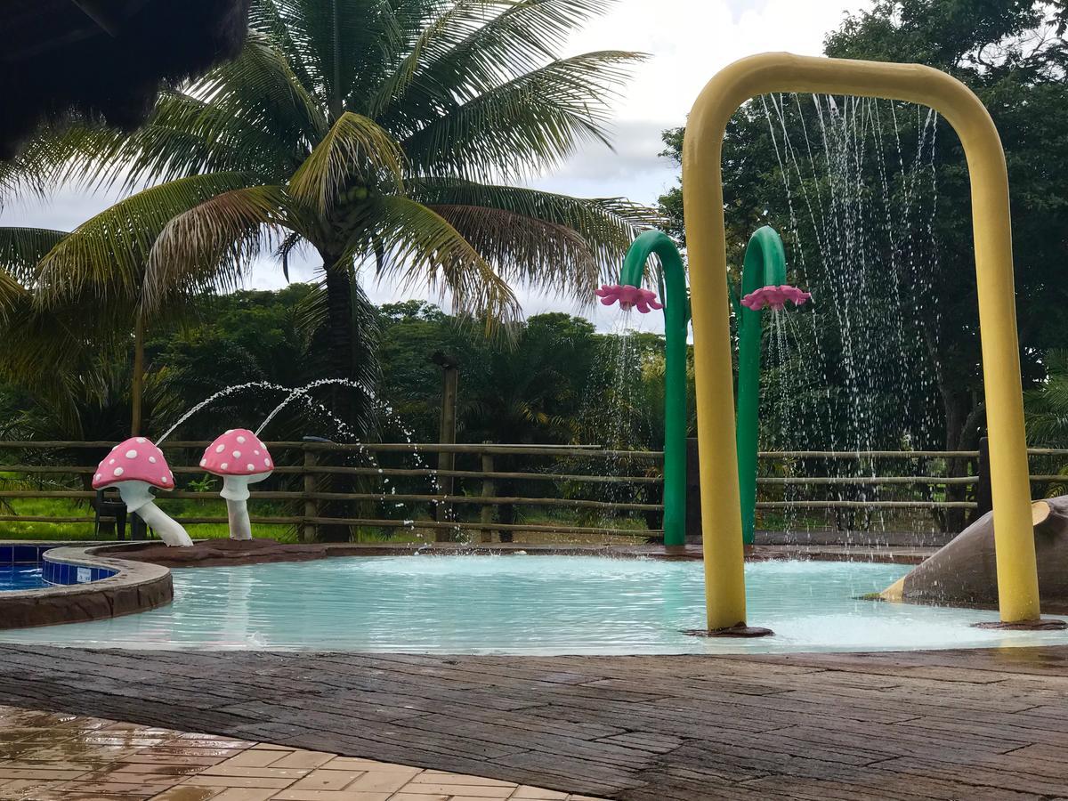 Pontal Do Lago Flat Caldas Novas Ngoại thất bức ảnh